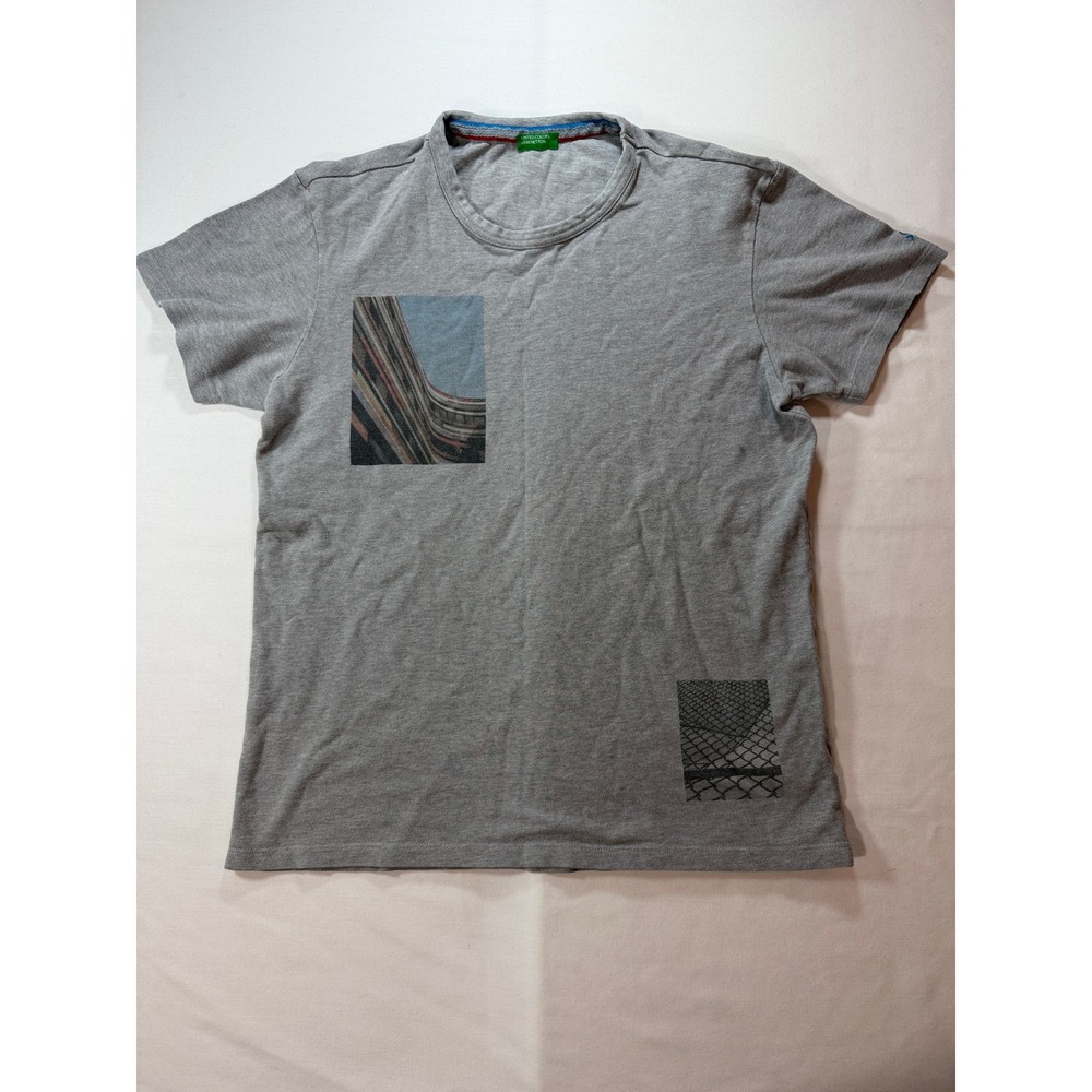 United Colors of Benetton Gray Graphic Pique T-Shirt Womens XL Short Sleeve